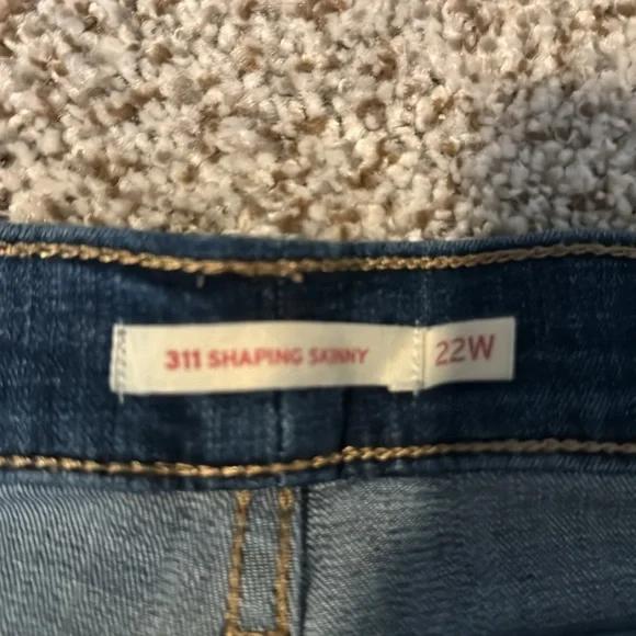 Jeans - Picture 4 of 4